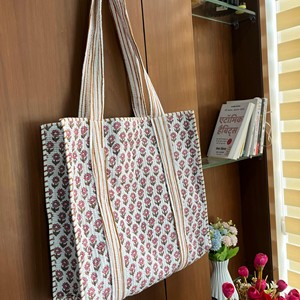 Sacs fourre-tout en coton matelassé Kantha, tissu recyclé, usage quotidien estival, fermeture éclair faite à la main, chaînes - Product Image 3