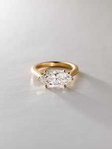 Anillo de Diamantes Cultivados en Laboratorio con Certificación IGI, Corte Marquise, en Oro Amarillo de 14K, Anillo de Compromiso con Certificación IGI - Product Image 4