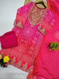 Salwar Kameez ethnique indien pakistanais en Chinon pur, avec broderie lourde, travail de codage, de Dori et de sequins, élégant, pour la plage, séchage rapide, festif - Product Image 5