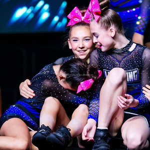 2025 uniformes de porristas de sublimación juvenil de alta calidad precio de fábrica diseño impreso nuevos uniformes de alegría para niños - Product Image 4