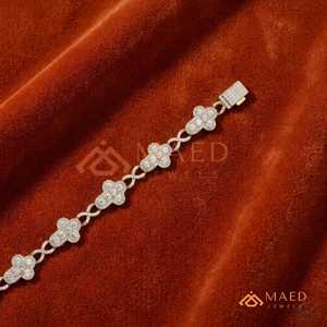 Pulsera de eslabones florales dorados con moissanita, cadena fina, joyería de moda para uso diario, estilo regalo, para compradores de Miami y Chicago - Product Image 3