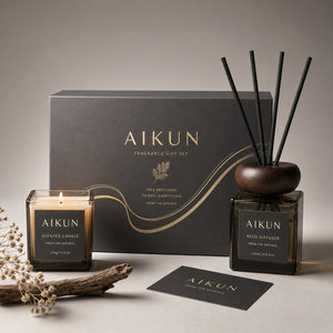 เทียนหอมกลิ่นอโรมาในกล่องแก้วทรงสี่เหลี่ยมแบบกำหนดเองของ AIKUN สำหรับใช้ในบ้าน กลิ่นหอมบำบัด ของขวัญขายส่ง - Product Image 1