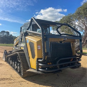 Chargeuse compacte puissante ASV RT-135, haute performance, engin lourd prêt pour les chantiers, livraison rapide disponible dès maintenant - Product Image 1