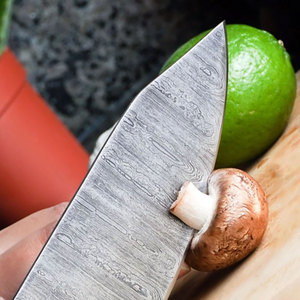 Ensemble de couteaux de cuisine en acier Damas de qualité supérieure, style moderne élégant, couteaux de chef professionnels, lame durable haute performance pour la maison - Product Image 6