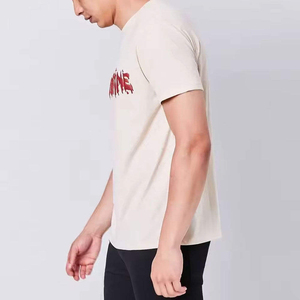 เสื้อยืดพิมพ์ลายพัฟฟ์ทรงเข้ารูปแขนสั้นคุณภาพดีรุ่นใหม่ล่าสุด เสื้อยืดพิมพ์ลายพัฟฟ์ผู้ชายแบบสั่งทำพิเศษขายดีที่สุด - Product Image 1