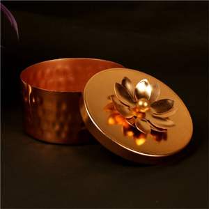 Recipientes para Aperitivos y Bandeja de Servicio con Acabado Dorado Hechos a Mano |   Set de Regalo Decorativo de Lujo para Ramadán y Eid |   Juego de Recipientes Metálicos para Almacenamiento de Nueces - Product Image 6