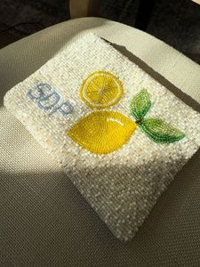 Monedero Exclusivo Hecho a Mano con Bordado y Cuentas, Bolso Pequeño de Diseño para Uso Diario y Viajes - Product Image 5