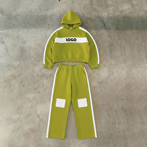 Conjunto de Sudadera con Capucha y Pantalones Deportivos para Hombre, Diseño Personalizado OEM, Estampado Vintage, Transpirable, de Tela Gruesa - Product Image 1