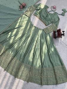 Lehenga Choli de Satén Japonés de Diseño con Dupatta, Bordado con Hilos y Lentejuelas - Product Image 5