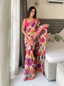 Sari en Georgette Imprimé pour Femmes |   Sari ethnique multicolore à imprimé design avec bordure fantaisie |   Sari indien pour les fêtes et les occasions spéciales - Product Image 4