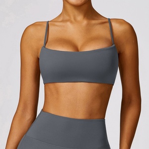 Soutien-gorge de sport sans couture à col carré, bretelles spaghetti, soutien moyen, pour femme, couleur unie, tissu extensible - Product Image 5
