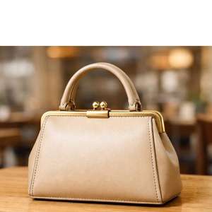 L'article ressemble à un sac hobo en cuir pour femme Houla, couleur gris brun, de la marque Bag. - Product Image 2