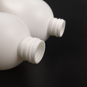 Botella de HDPE de 16 oz (500 ml) con Pulverizador, Etiqueta Personalizada Impresa, Disponible para OEM/ODM, para Champú y Gel de Ducha - Product Image 2