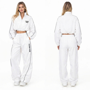 Conjunto Deportivo de Chaqueta Corta y Pantalones Holgados para Mujer, Chaqueta Corta de Nailon Ligera con Cierre Completo y Mangas Largas - Product Image 6