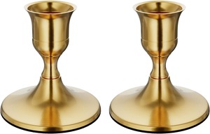 Porte-bougie en métal poli au design classique moderne, fabriqué à la main pour réfléchir la lumière des bougies et créer une ambiance chaleureuse - Product Image 3
