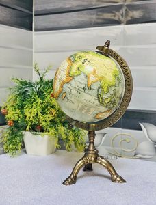 Globe terrestre vintage en laiton fait main de qualité supérieure avec support trépied en métal, globe décoratif éducatif durable pour la décoration de la maison, du bureau ou de la bibliothèque - Product Image 2
