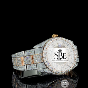 Vente en gros de montres de mode serties de diamants, parfaites pour les soirées et les événements, disponibles à la qualité et au prix d'exportation. - Product Image 1