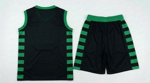 Ensemble d'uniformes de basketball personnalisés pour hommes – Maillot sans manches col en V et short respirant en Spandex/Polyester – Tenue de sport ample pour l'entraînement - Product Image 2