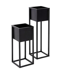 Jardinière en métal contemporaine avec support, construction robuste, design élégant pour la décoration du salon et du balcon - Product Image 5