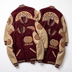 Veste universitaire en laine avec manches en cuir, patch engrenage à denture droite Grist Mill Machinery, couleur marron, de fabricant sous contrat - Product Image 1