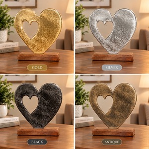 Sculpture de cœur en métal rustique avec base en bois, finition vieillie artisanale, décoration de table, thème de la Saint-Valentin, amour - Product Image 3