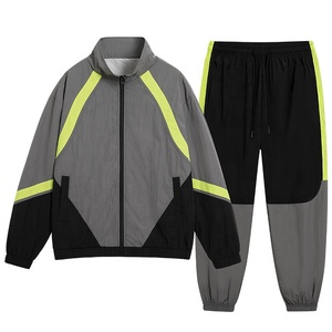 Alta Calidad De fábrica al por mayor logotipo personalizado de impresión esencial de 2 tonos a rayas chaqueta con cremallera cordón Joggers chándal para hombres - Product Image 2