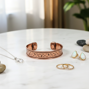 Brazalete de Terapia Magnética de Cobre Puro Hecho a Mano – Brazalete Ajustable de Latón con Patrón Tribal Vintage para Hombres y Mujeres - Product Image 2