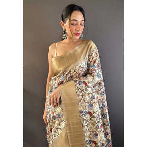 Sari en soie Assam imprimé Kalamkari avec bordure tissée en zari pour robes de cocktail - Product Image 2