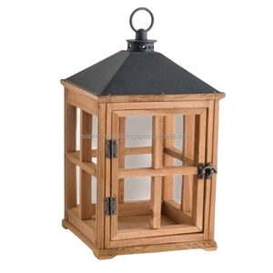 Linterna cuadrada decorativa de madera con tapa brillante SS y mango de cuerda trenzada - Product Image 3