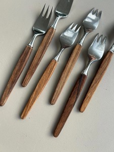 Ensemble de fourchettes et de spatules à salade en bois avec têtes en acier inoxydable, écologiques, compatibles lave-vaisselle, micro-ondes et four - Product Image 5
