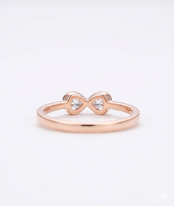 แหวนเพชรรูปทรงอินฟินิตี้ประดับเพชรเพียร์แล็บโกรว์เคลือบทองคำชมพู 14K ดีไซน์เรียบหรูสำหรับใส่ในชีวิตประจำวันและงานปาร์ตี้สำหรับเธอ - Product Image 4