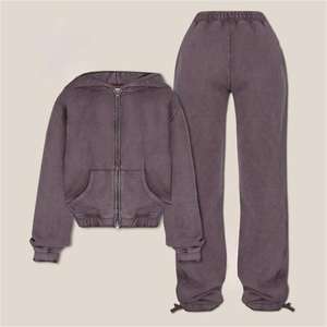 Conjunto Deportivo Informal Personalizado para Mujer, Chaqueta Deportiva Ligera con Capucha y Cierre, Pantalones Deportivos con Ribete, 100% Algodón - Product Image 1