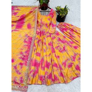 ชุดกาวน์แฟนซีของผู้หญิงและชุด dupatta พร้อมงานปักลำดับที่สง่างาม - Product Image 5