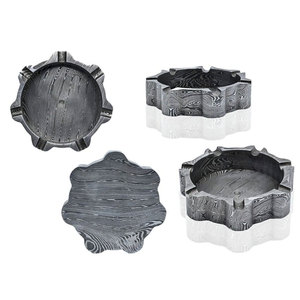 Cendrier artisanal en acier Damas à motif superposé unique, en métal, pour cigares et cigarettes, accessoire de fumage décoratif et durable - Product Image 4
