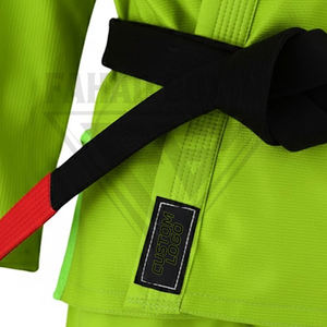 Ropa de Artes Marciales de Karate Transpirable y Ligera con Logotipo Personalizado, Servicio OEM ODM de Alta Calidad, Costuras Reforzadas, Impresa en Poliéster - Product Image 5