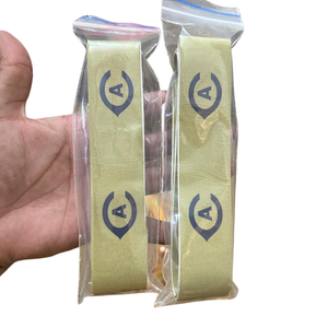 Funda de agarre acolchada de gamuza para palo de hockey sobre césped para un manejo deportivo cómodo - Product Image 1