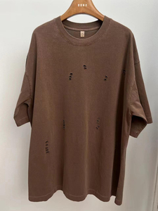 T-shirts Homme Oversize Distressed à Logo Personnalisé, Grammage Lourd, Coupe Courte, Populaires en Gros - Product Image 3