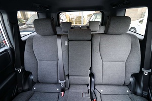 Toyota Prado 2024 2.4L Básico Negro - Product Image 6