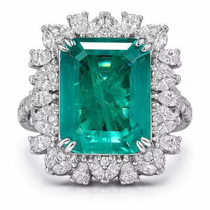 Bague de fiançailles classique en émeraude naturelle taille émeraude, en argent sterling 925, pour femme, toutes tailles, idéale pour les promesses et les festivals - Product Image 1