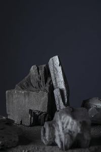Charbon de bois naturel en morceaux - Product Image 3