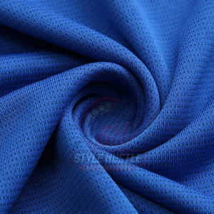 Uniforme de Baloncesto para Hombre, Fabricado Profesionalmente con Material Duradero de Poliéster Antiarrugas - Product Image 2