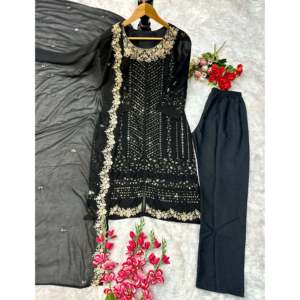 Ensemble de costumes de fête pour femmes de créateur avec broderie élégante - Product Image 1