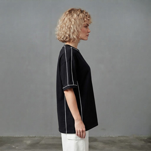 Camiseta de Algodón 100% de Alta Calidad para Mujer, Talla Grande (220g), de Lujo, con Logotipo Personalizable, Ecológica, Transpirable y de Manga Larga - Product Image 2