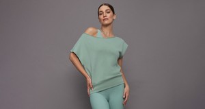 <b>Women</b> Off Shoulder <b>Sweatshirt</b> Cropped Casual Pullover Long Sleeve Soft Fleece Top Relaxed Fit Blank <b>Sweatshirt</b> For <b>Women</b> - Product Image 2