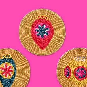 Ensemble de dessous-de-verre en perles de verre décoratives, rond, avec support en tissu doré, pour la table de Noël, la cuisine ou la salle à manger en hiver - Product Image 1