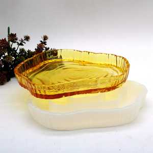 Bandeja de Resina Amarilla Transparente Contemporánea con Forma Irregular, Bandeja Decorativa Moderna y Lujosa para Espacios del Hogar con Estilo - Product Image 4
