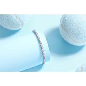 Pulsera de tenis con dijes de moissanita de plata de ley 925 |   Joyería de Lujo para Mujer, Fabricante de Logotipos Personalizados, Proveedor Mayorista - Product Image 1