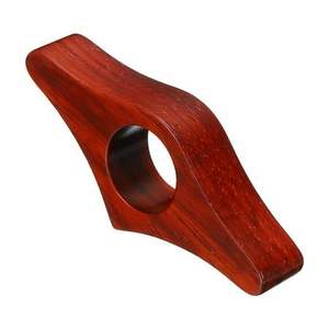 Soporte rústico de madera para libros, accesorio de lectura natural que realza la textura de la madera orgánica y la sensación cálida. - Product Image 4