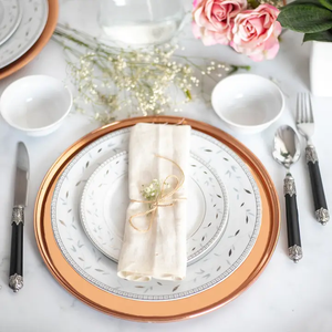 Assiette de présentation en cuivre personnalisée pour la décoration de table, idéale pour les fêtes, style luxueux, disponible au prix le plus bas - Product Image 1