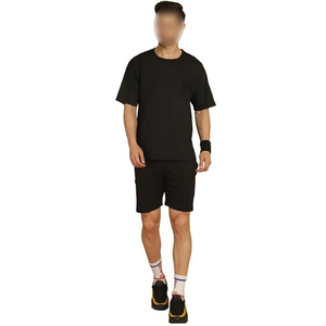 Ensemble court d'été respirant, t-shirt oversize en coton à col rond et manches courtes, style streetwear, et short d'été. - Product Image 1